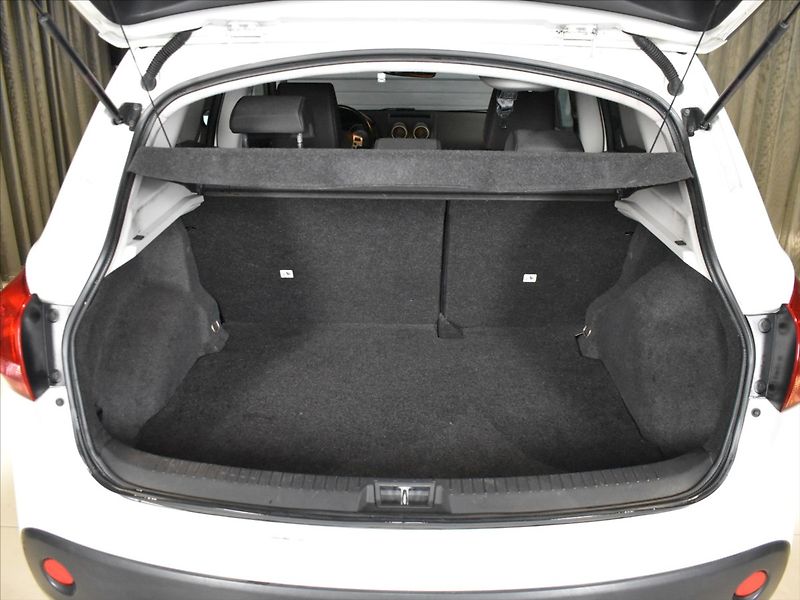 Nissan Qashqai 1,6 Pano,Bezklíč,Bose - fotka 9 z 19