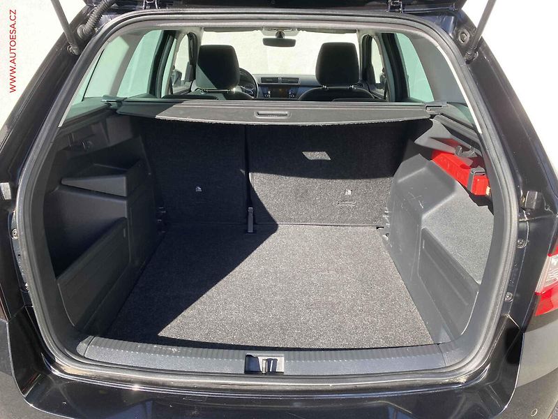 Škoda Fabia (2019) 1.0 MPi, Soleil, park.čidla - fotka 7 z 18