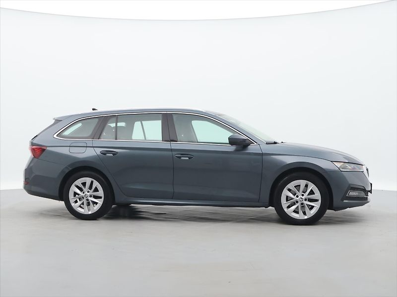 Škoda Octavia 2,0 TDI 110kW 4x4 DSG Style DP - fotka 8 z 20
