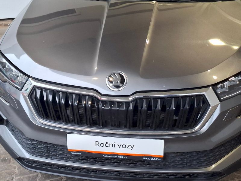 Škoda Karoq (2024) SELECTION TD 85/2.0 M6F - fotka 24 z 47