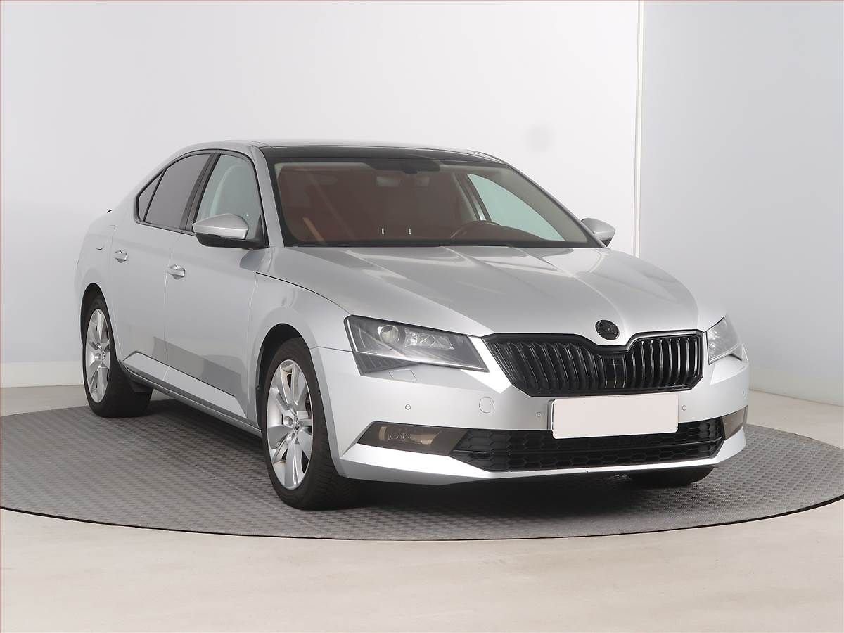 Škoda Superb 2.0 TSI, Automat, Navi