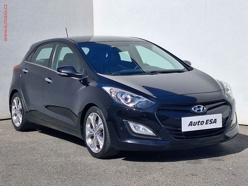 Hyundai i30 (2013) 1.6GDi, 2.maj, servis.kniha - fotografie inzerátu
