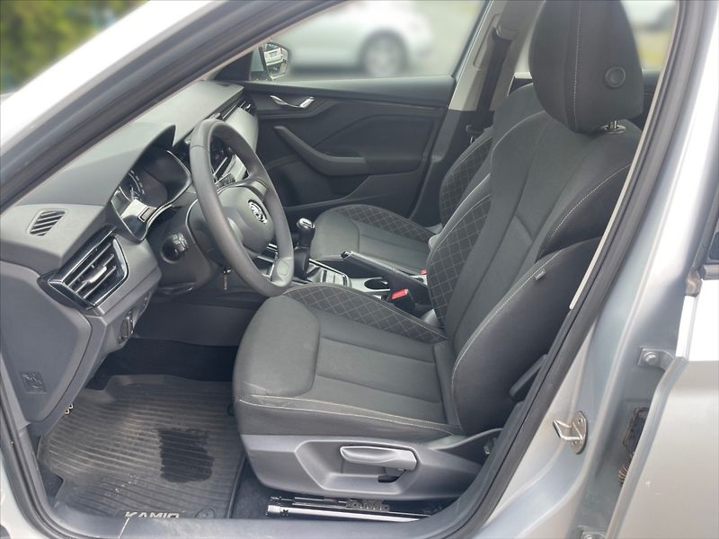 Škoda Kamiq 1,0 TSI 81 Ambition - fotka 7 z 11