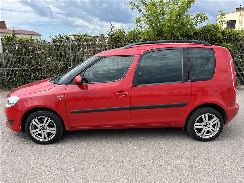 Škoda Roomster 1,2 TDi STYLE KLIMA ROZVODY - fotka 4 z 34