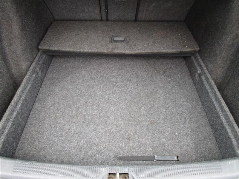 Škoda Octavia Combi 1.9TDi Ambiente, Klima - fotka 37 z 41
