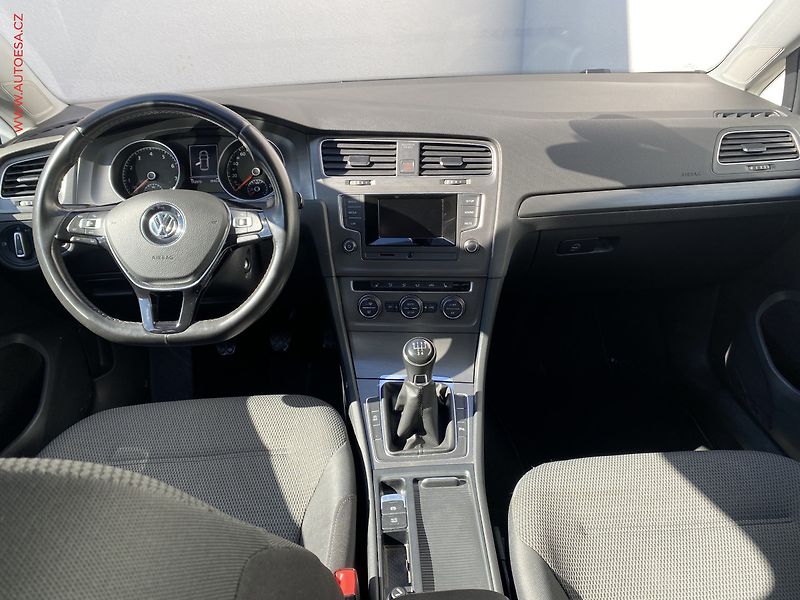 Volkswagen Golf (2013) 1.2 TSi, Comfortline, park. - fotka 8 z 16