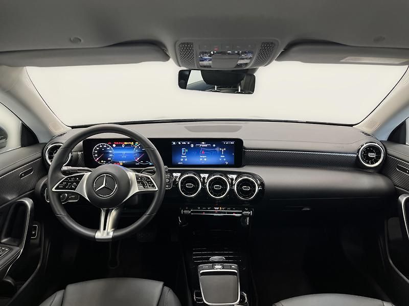 Mercedes-Benz CLA 200 kupé Progressive Line - fotka 14 z 21