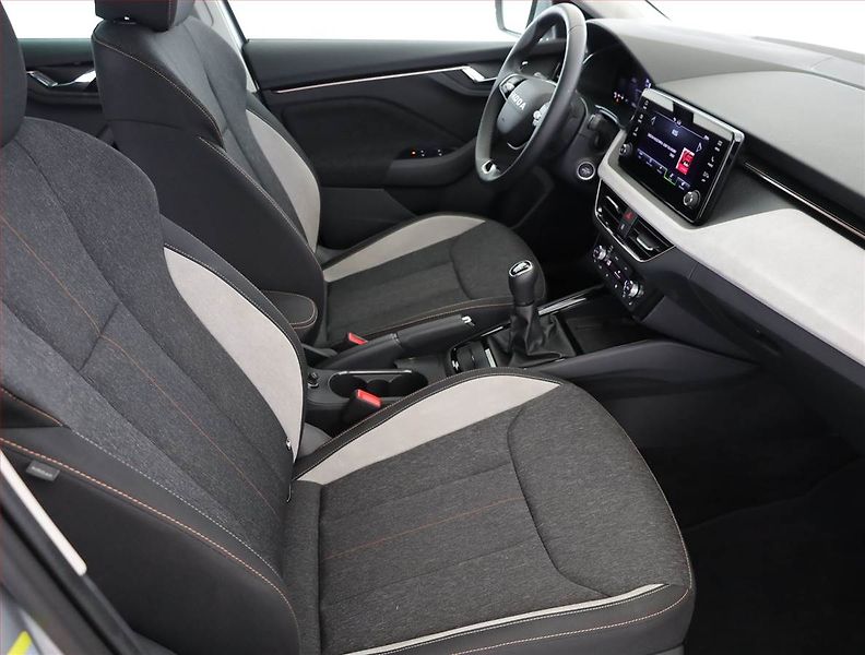 Škoda Scala (2025) 1.0 TSI, Top Selection, FullLe - fotka 7 z 17