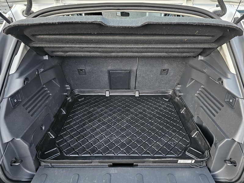 Peugeot 3008 (2016) 1.2 - 96kW, NOVÉ ROZVODY - fotka 42 z 50