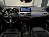 BMW X2 (2021) 2,0xD M-packet 140Kw,TZ,head-u - náhled 21