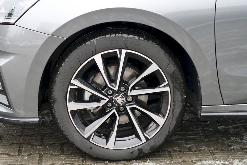 Škoda Fabia (2025) Monte Carlo 1,0 TSi/85 kWDSG - fotka 12 z 34