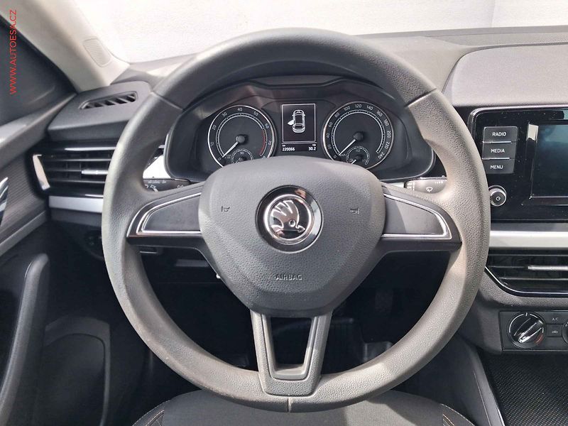 Škoda Scala (2020) 1.0 TSi, 1.maj,ČR, Ambition - fotka 11 z 20