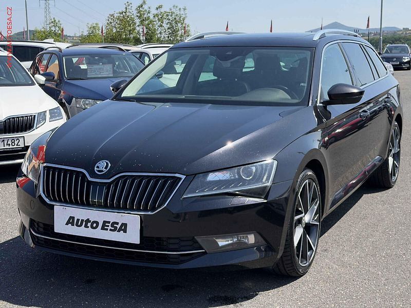 Škoda Superb (2018) 2.0 TDI, ČR, DSG - fotka 3 z 18