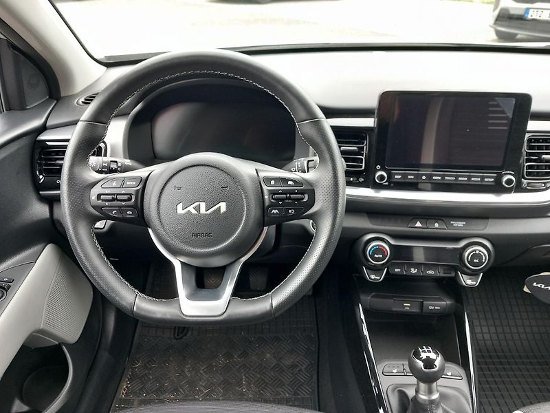 Kia Stonic (2025) 1,2 DPI EXCLUSIVE PLUS - fotka 5 z 7