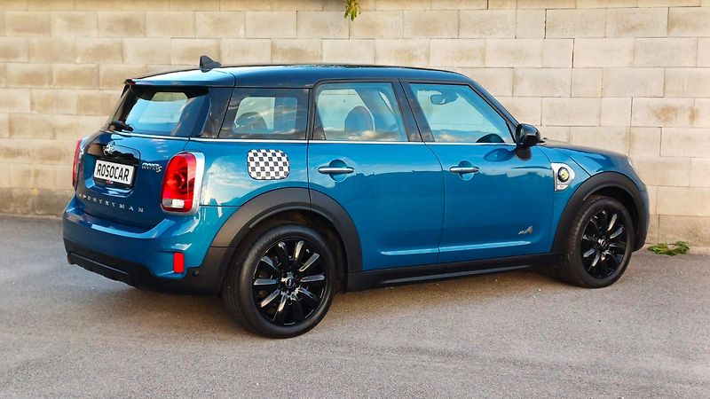 Mini Countryman COOPER 1.5 SE ALL4-1.maj-ČR - fotka 5 z 49
