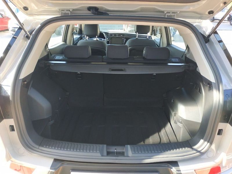KGM Korando 1.5T, CLUB,2WD, MT, SKLADEM - fotka 9 z 32