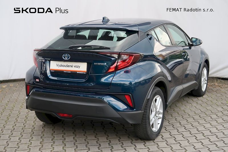 Toyota C-HR (2023) Comfort Business 1,8  Hybrid e - fotka 20 z 27
