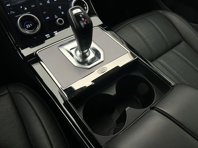 Land Rover Range Rover Evoque D200 AWD HSE AUT - fotka 16 z 53