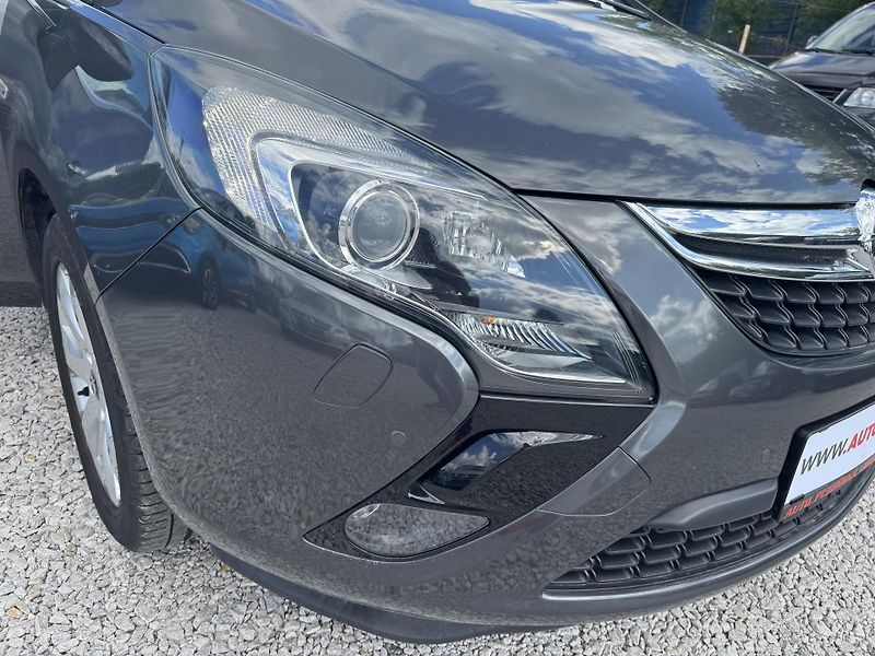 Opel Zafira (2012) TOURER 1.4T,7MÍST,2SADY KOL - fotka 9 z 40