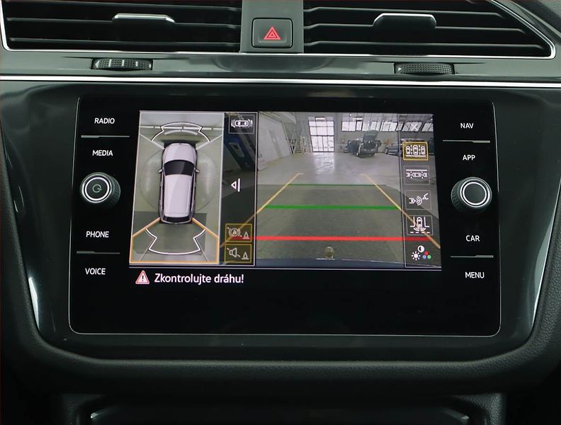 Volkswagen Tiguan Allspace (2022) 2.0 TDI - fotka 16 z 17