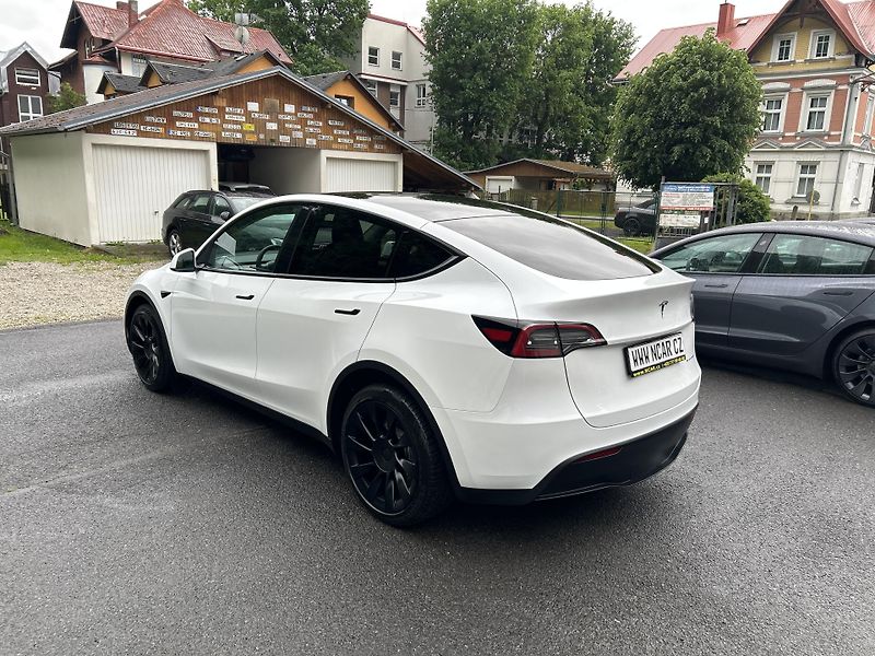 Tesla Model Y LONG RANGE DUAL MOTOR  TZ 92% - fotka 5 z 56