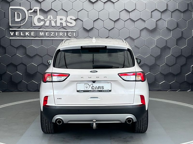 Ford Kuga 2,0 EB  140 kW AWD Titanium - fotka 3 z 58