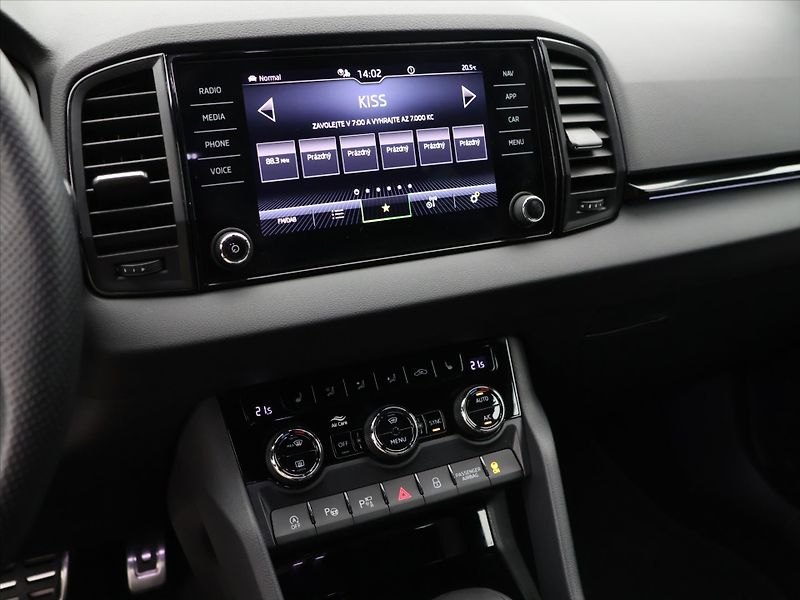 Škoda Karoq 2,0 TDI Sportline 4x4 DSG 1.ma - fotka 21 z 34
