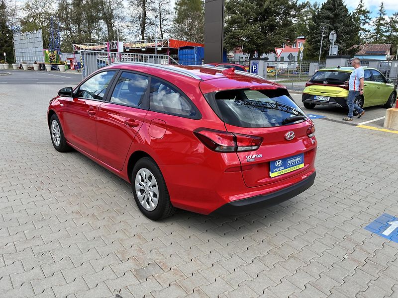 Hyundai i30 WG 1.0T-GDi 88kW ČR DPH TAŽNÉ  - fotka 5 z 24