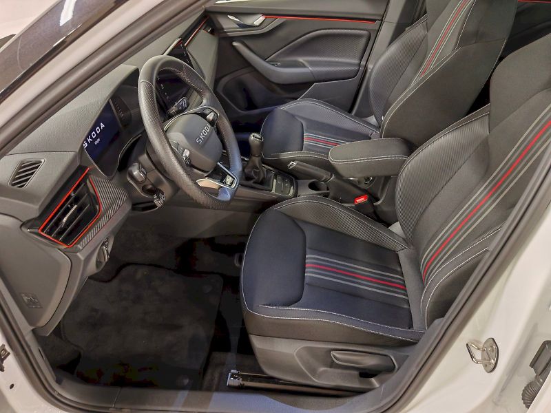 Škoda Kamiq (2025) 1.0 TSI 85 kW Monte Carlo - fotka 22 z 32