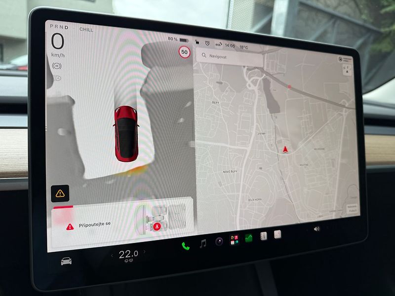 Tesla Model 3 Long Range AWD - fotka 14 z 40