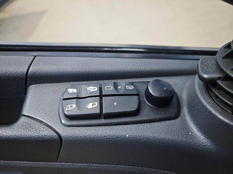 Mercedes-Benz Atego 1223, čelo, klima - fotka 19 z 27