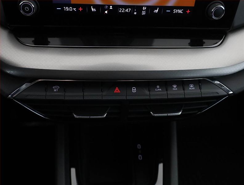 Škoda Octavia (2023) Ambition 2.0 TDI, ČR,1.maj - fotka 12 z 17