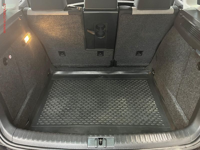 Volkswagen Tiguan (2015) 2.0TDi 4x4, ČR, Sport, DSG - fotka 7 z 14
