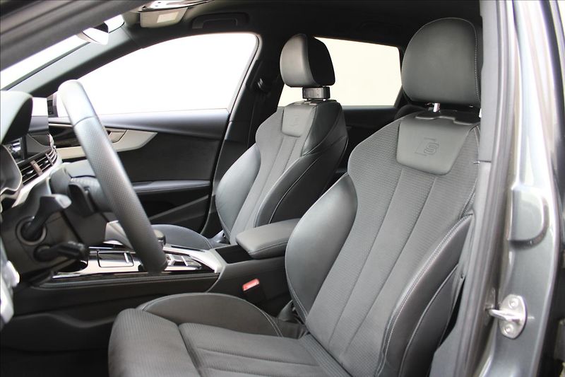 Audi A4 40TDI Q/S-LINE/ZÁRUKA/DPH/CZ - fotka 14 z 44