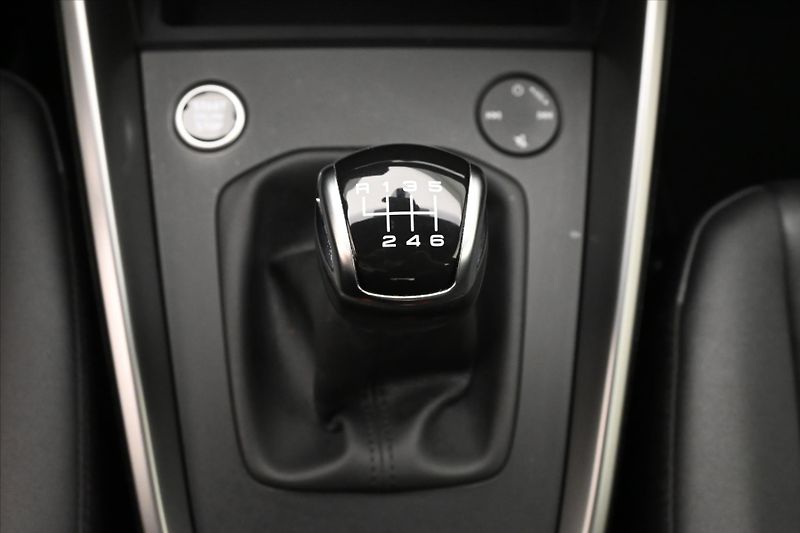 Audi A3 2,0 30 TDI 85 kW Sportback Zár - fotka 23 z 32