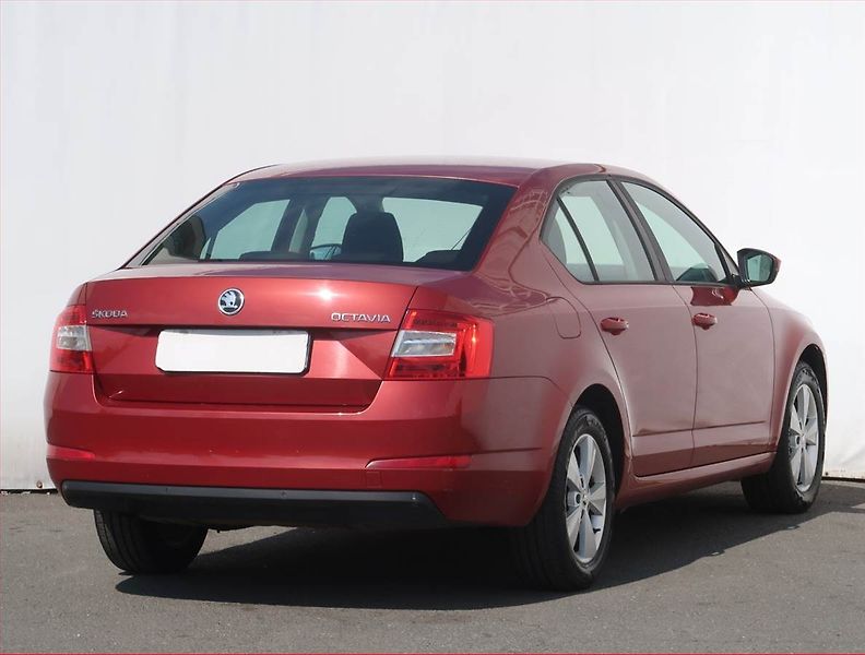 Škoda Octavia (2015) Elegance 1.6 TDI, Tempomat - fotka 5 z 19