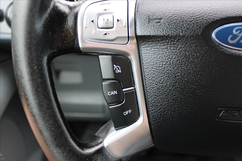 Ford S-MAX 2,0 TDCI  NOVÉ V ČR - fotka 14 z 26
