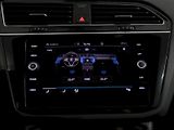 Volkswagen Tiguan (2021) R-LINE 2.0TSI 140KW 4x4 DSG - náhled 29
