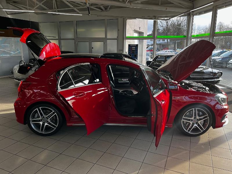 Mercedes-Benz Třídy A 45 AMG 4Matic - fotka 26 z 29
