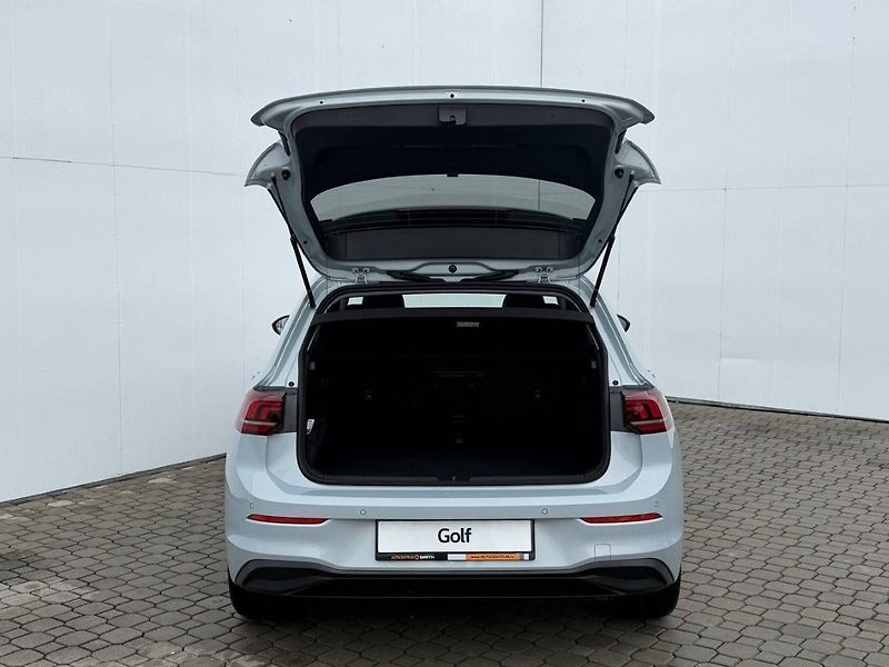 Volkswagen Golf (2026) People 6G 1,5TSI - fotka 4 z 7