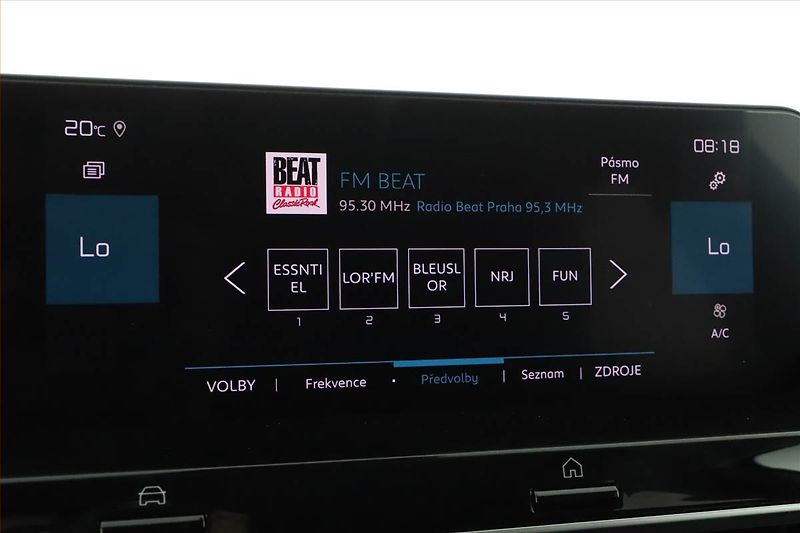 Citroën C4 (2023) 1.2 PureTech, Automat, Kůže - fotka 9 z 19