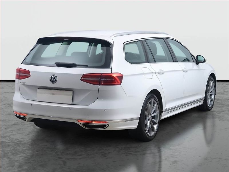 Volkswagen Passat (2017) R-Line 2.0 TDI, Automat - fotka 5 z 16
