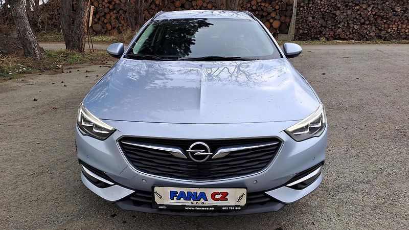 Opel Insignia 1.6 ST EcoTEC BusinessNAVI - fotka 2 z 30