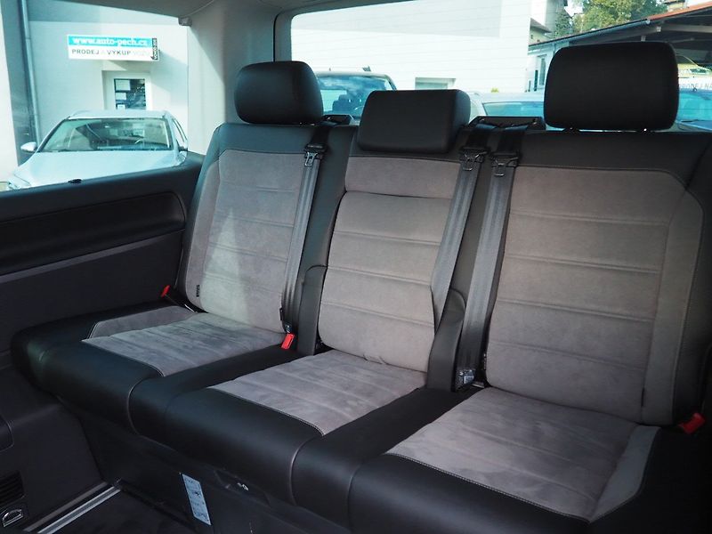 Volkswagen Multivan (2020) 2.0 TDI 146 kW, 4Motion - fotka 12 z 36