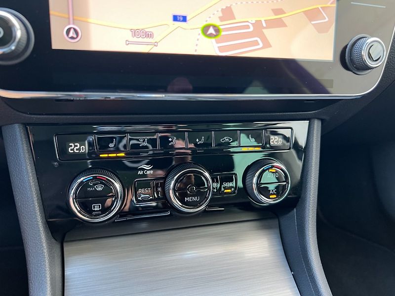 Škoda Superb (2023) Style 2.0TDI 110KW DSG! Tažné! - fotka 18 z 45