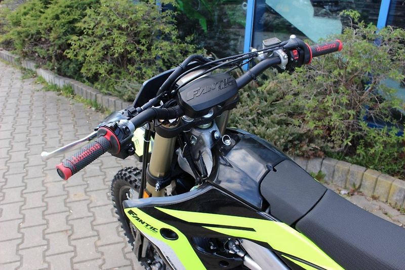 Fantic XEF 250 (2026) AKCE VČ SPZ - fotka 5 z 8