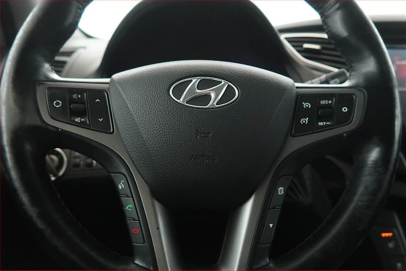 Hyundai i40 (2016) 1.7 CRDi, Serv.kniha - fotka 16 z 20