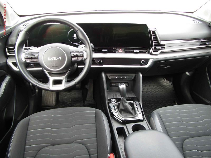 Kia Sportage (2022) 1.6 T-GDi, 1.maj,ČR, TOP - fotka 9 z 26