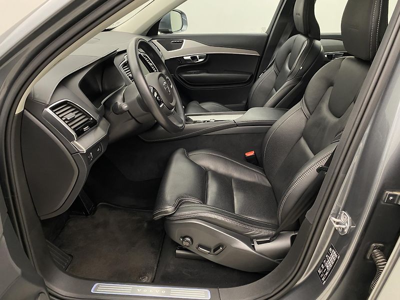 Volvo XC90 T6 AWD INSCRIPTION AUT CZ 7m - fotka 3 z 51