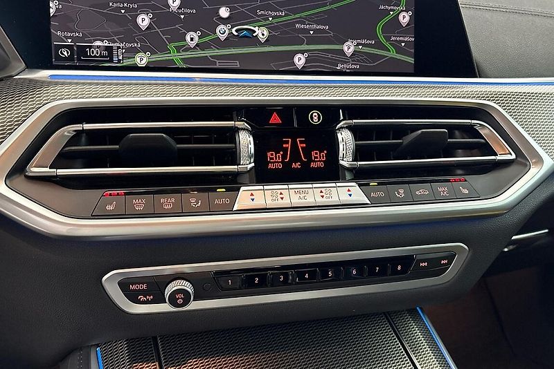 BMW X5 xDrive45e - fotka 22 z 28